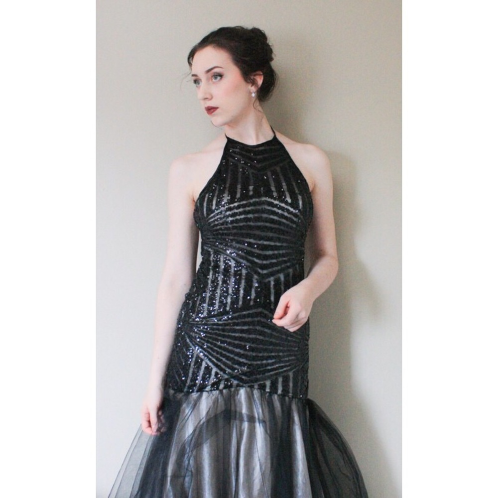 Halter Mermaid Style Black Fitted Prom Dress